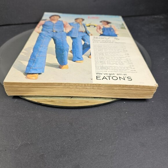 Eaton’s Spring and Summer 1976 Catalog Collectors Good Condition Vintage Canada - Picture 5 of 10
